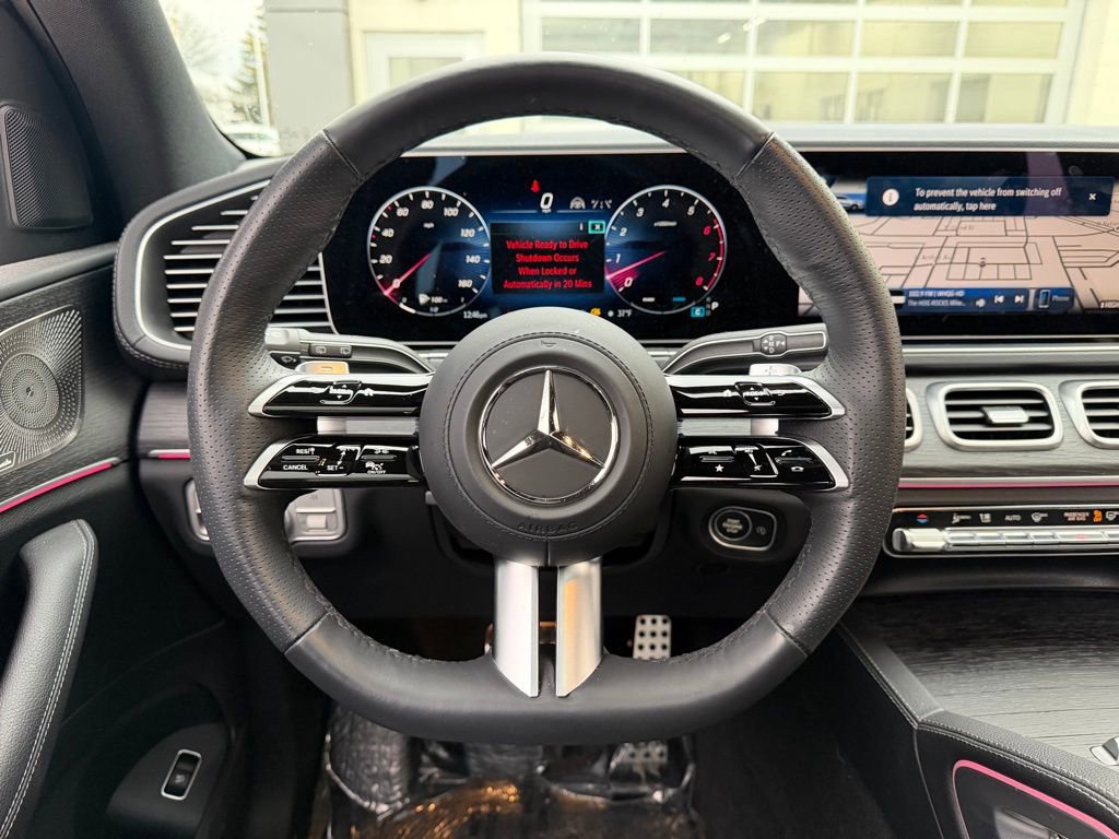 Used 2025 Mercedes-Benz GLS 450 4MATIC image 18