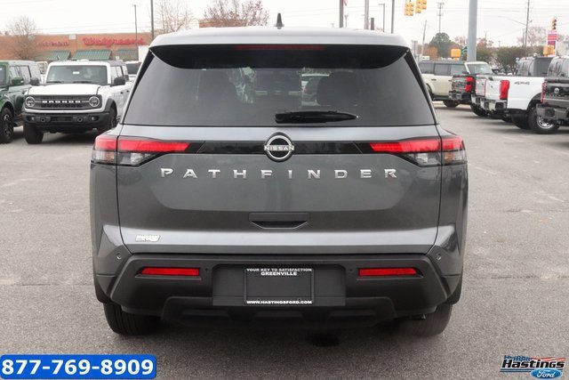Used 2025 Nissan Pathfinder S image 6