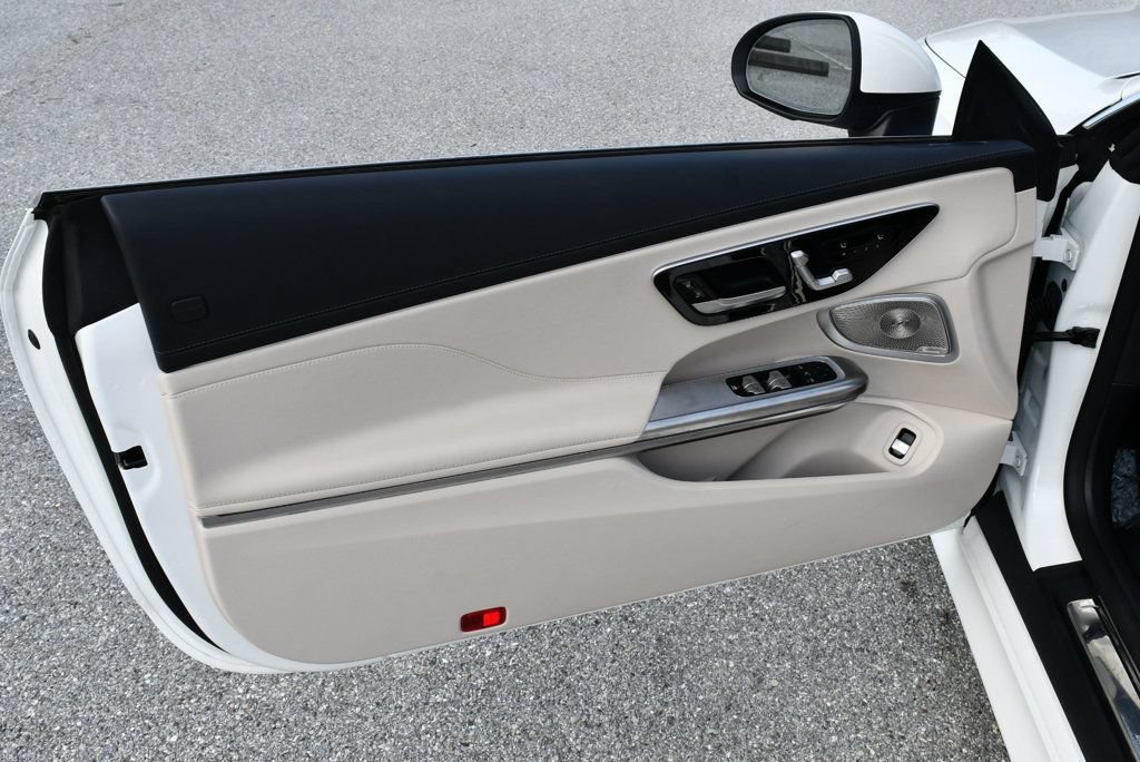 Used 2024 Mercedes-Benz CLE 300 4MATIC Cabriolet image 11