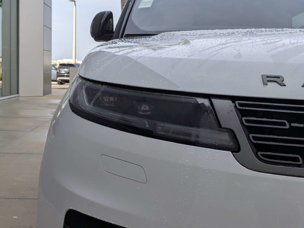 New 2027 Land Rover Range Rover Sport SE AWD/4WD image 9