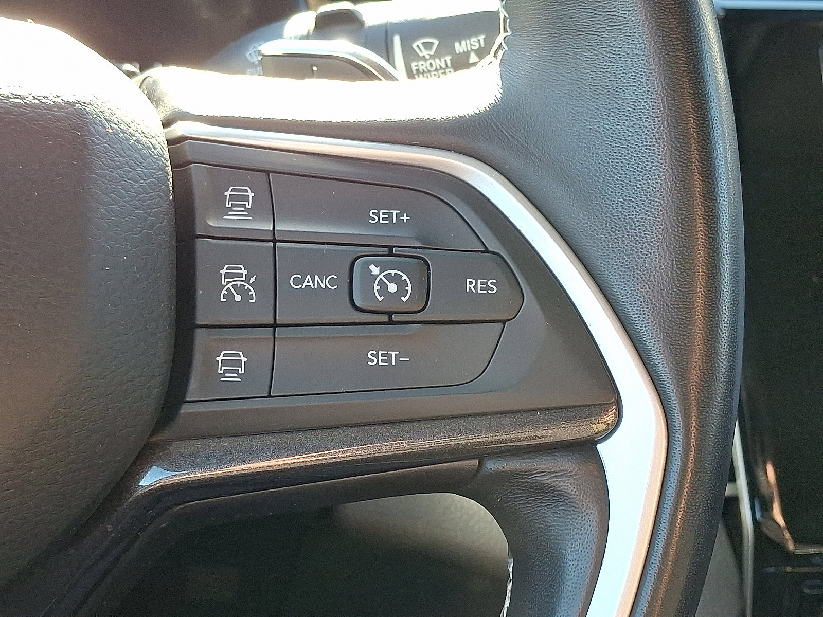 Used 2021 Jeep Grand Cherokee L Laredo w/ Luxury Tech Group I image 31