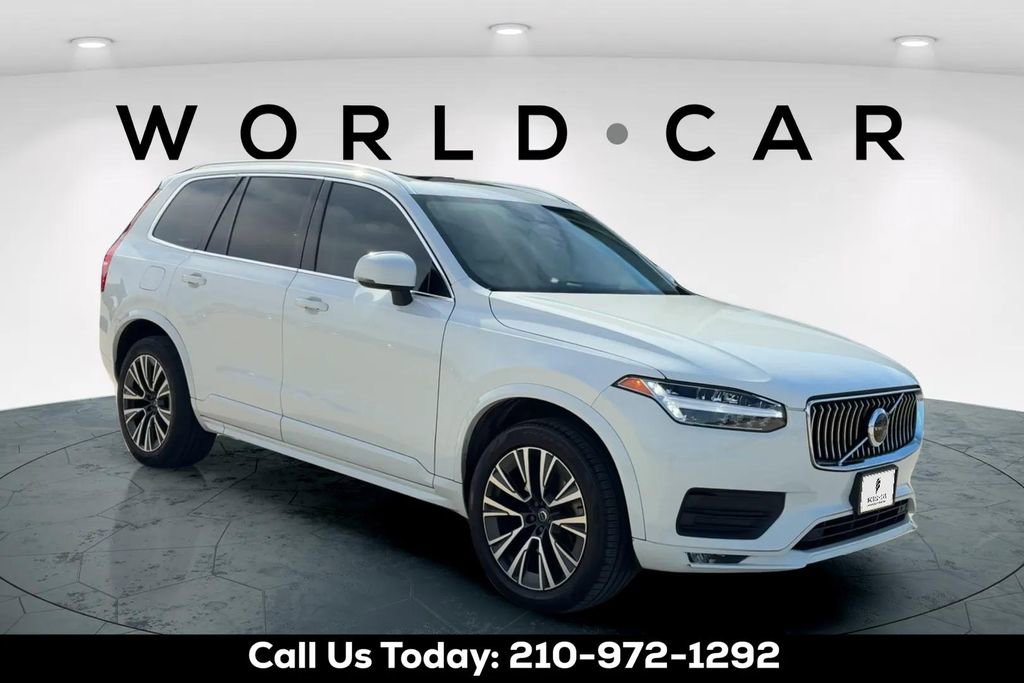 Used 2022 Volvo XC90 T5 Momentum image 1