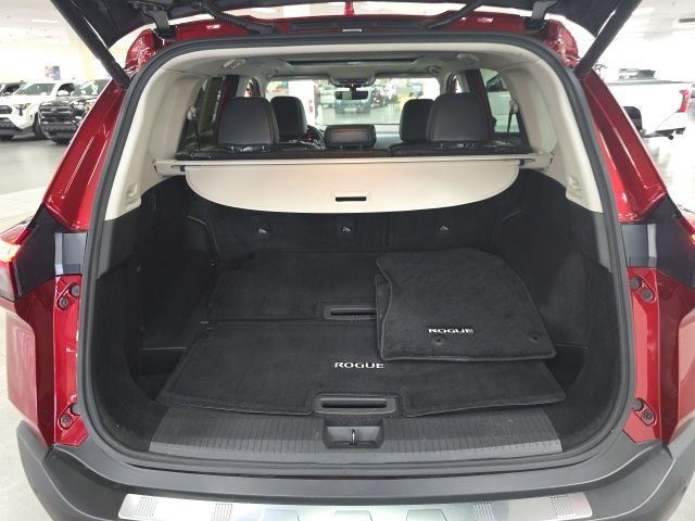 Used 2023 Nissan Rogue SL w/ SL Premium Package AWD/4WD image 13
