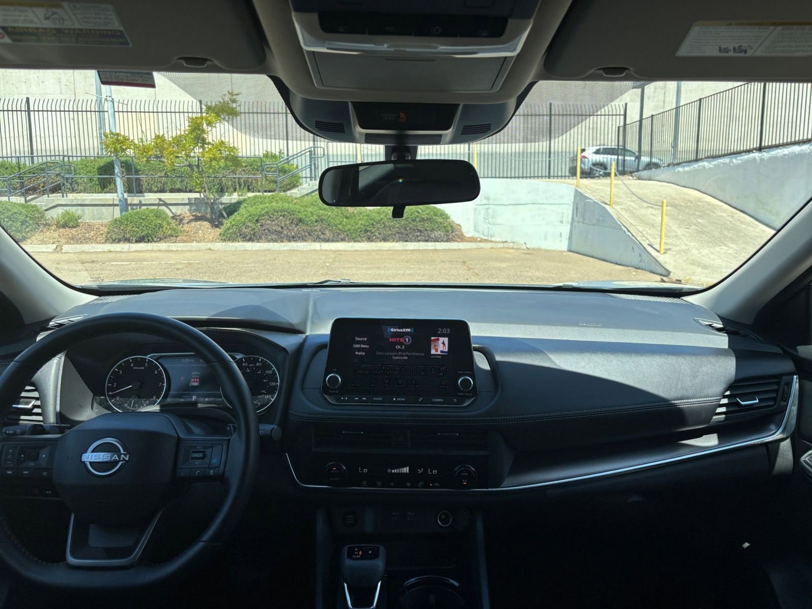 Used 2025 Nissan Rogue SV AWD/4WD image 35