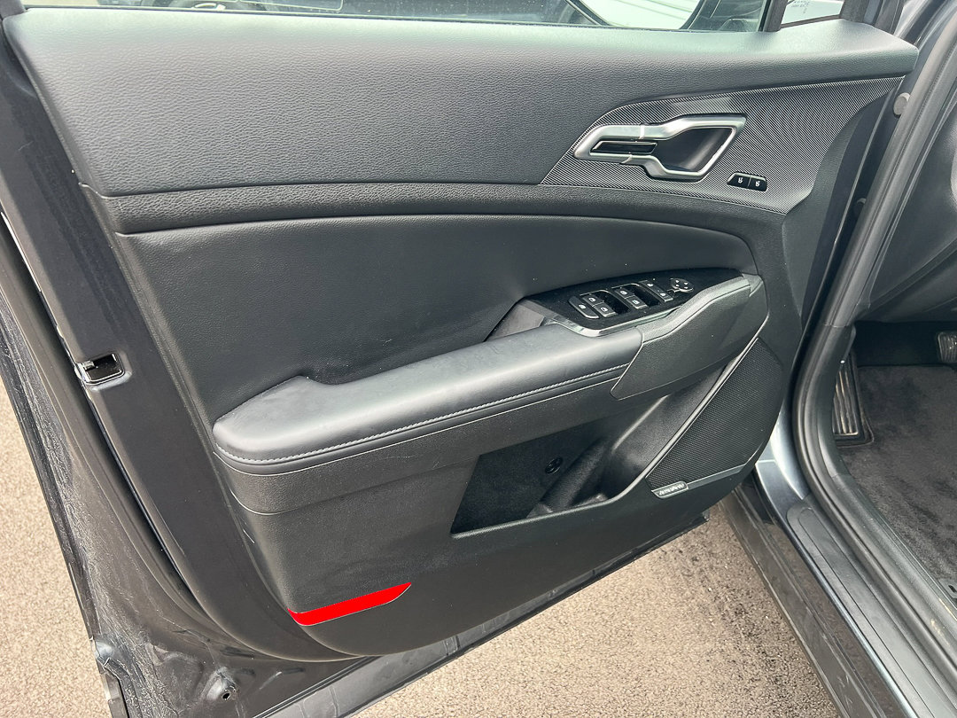 Used 2023 Kia Sportage SX image 14