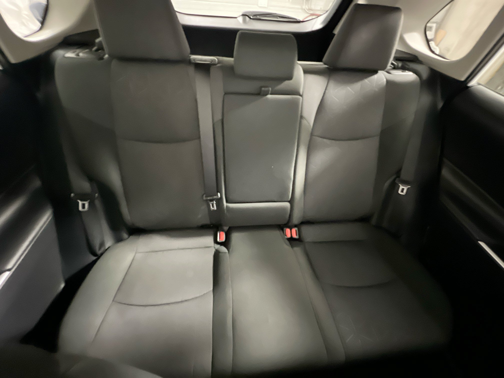 Used 2025 Toyota RAV4 XLE FWD image 33