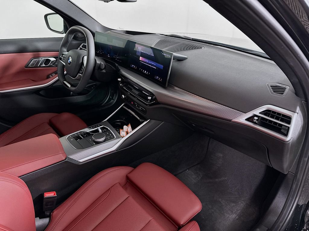Used 2025 BMW 330i xDrive Sedan w/ Premium Package image 37