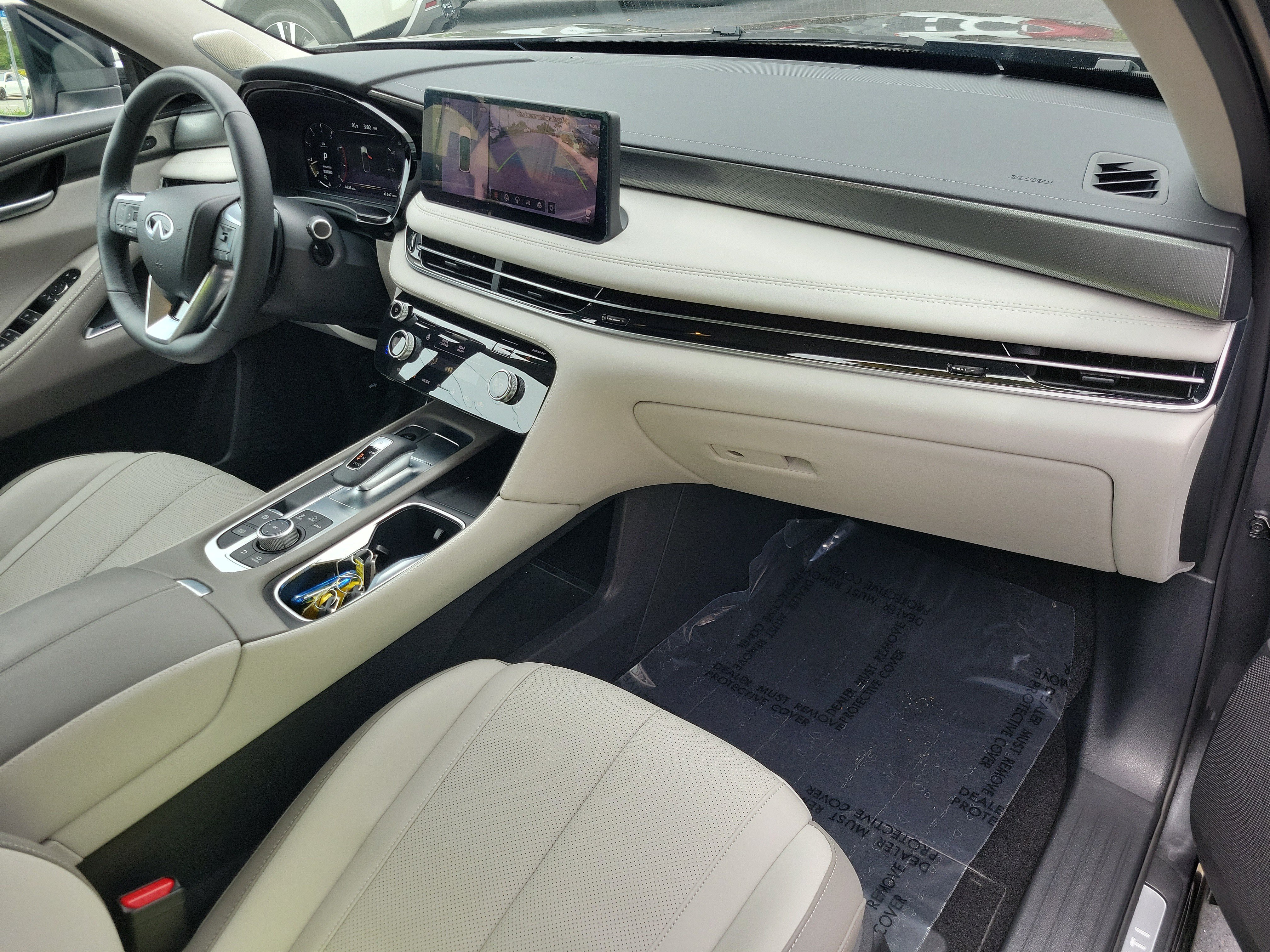 Certified 2026 INFINITI QX60 Luxe w/ Cargo Package FWD image 11