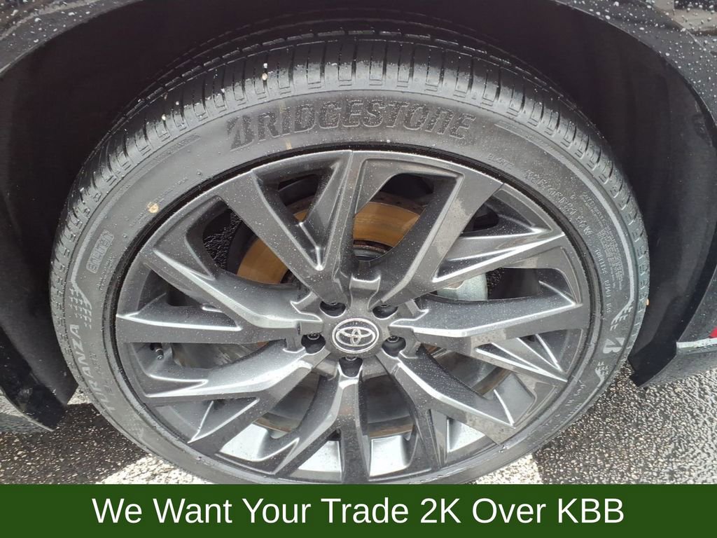 Used 2025 Toyota Crown Signia w/ Advanced Technology Package AWD/4WD image 31