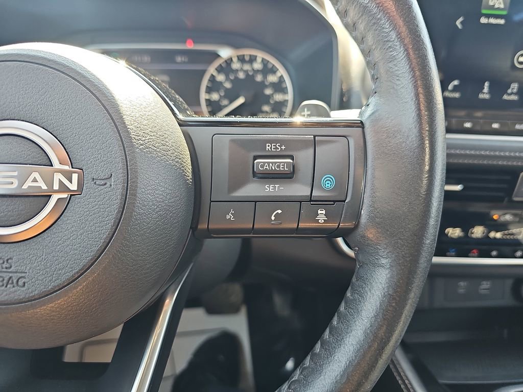 Used 2023 Nissan Rogue SL w/ SL Premium Package image 22