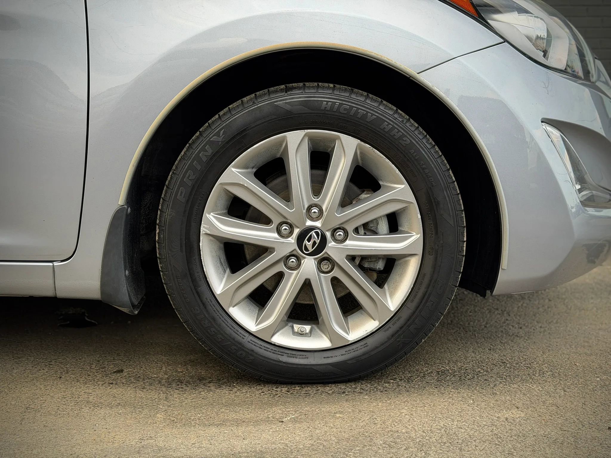 Used 2015 Hyundai Elantra SE w/ Option Group 03 FWD image 19