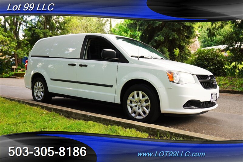 Used 2014 RAM C/V Tradesman w/ UConnect Hands-Free Group FWD image 7