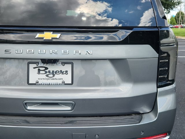 New 2026 Chevrolet Suburban High Country AWD/4WD image 11