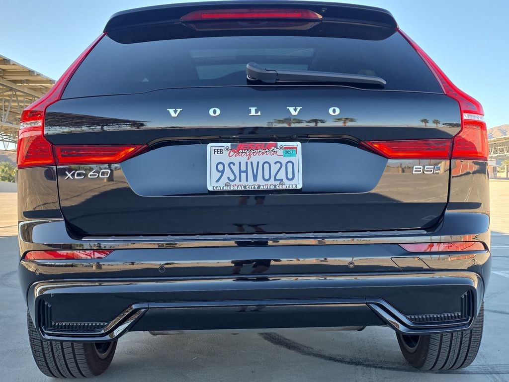 Used 2025 Volvo XC60 B5 Ultra w/ Protection Package Premier image 33