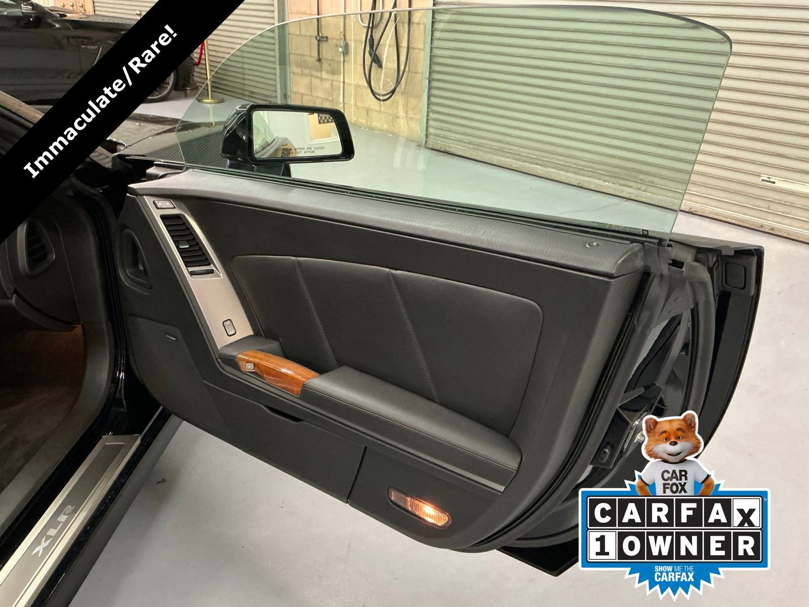 Used 2005 Cadillac XLR image 26