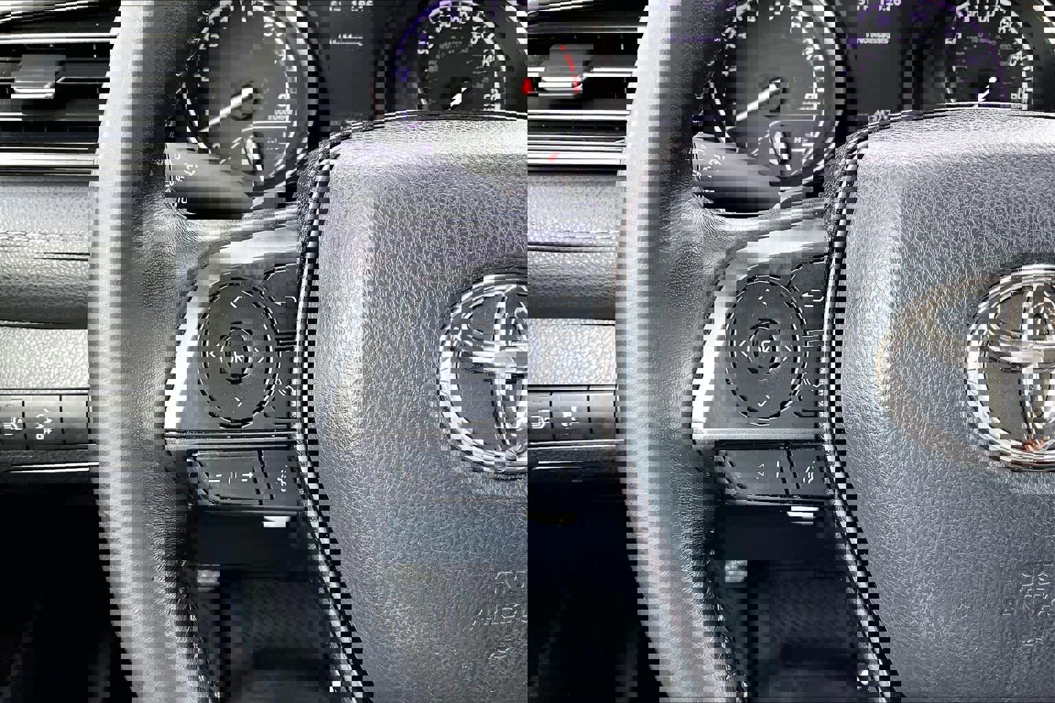 Certified 2021 Toyota Camry SE image 24