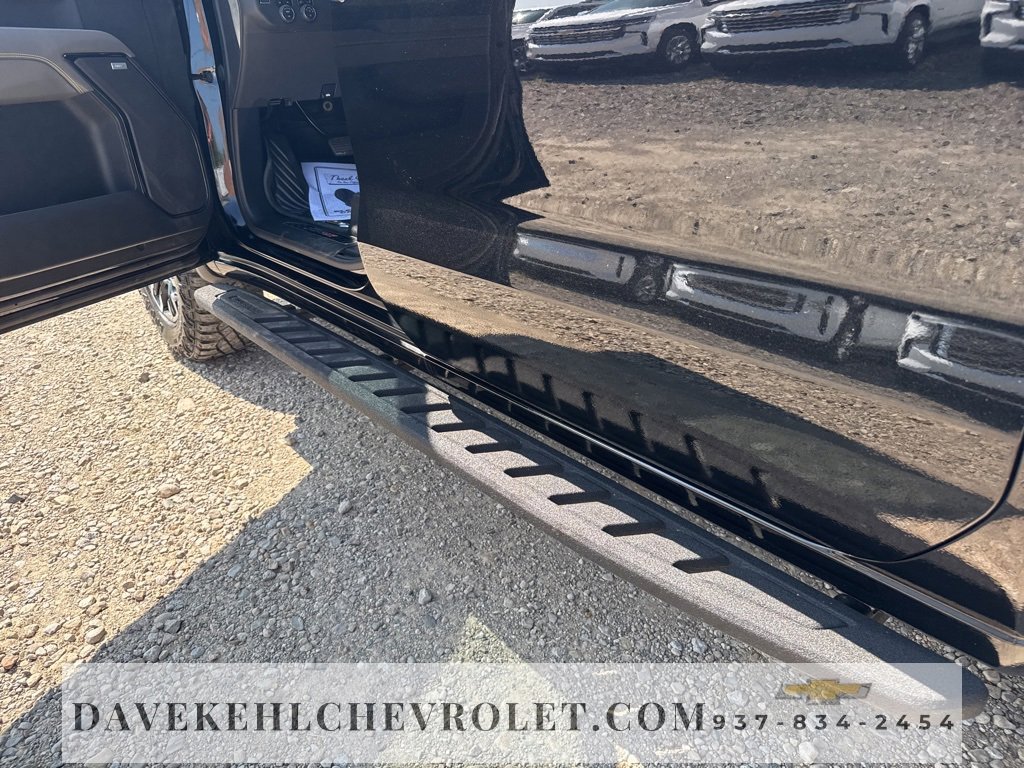 Used 2022 Chevrolet Silverado 1500 ZR2 w/ Technology Package image 46