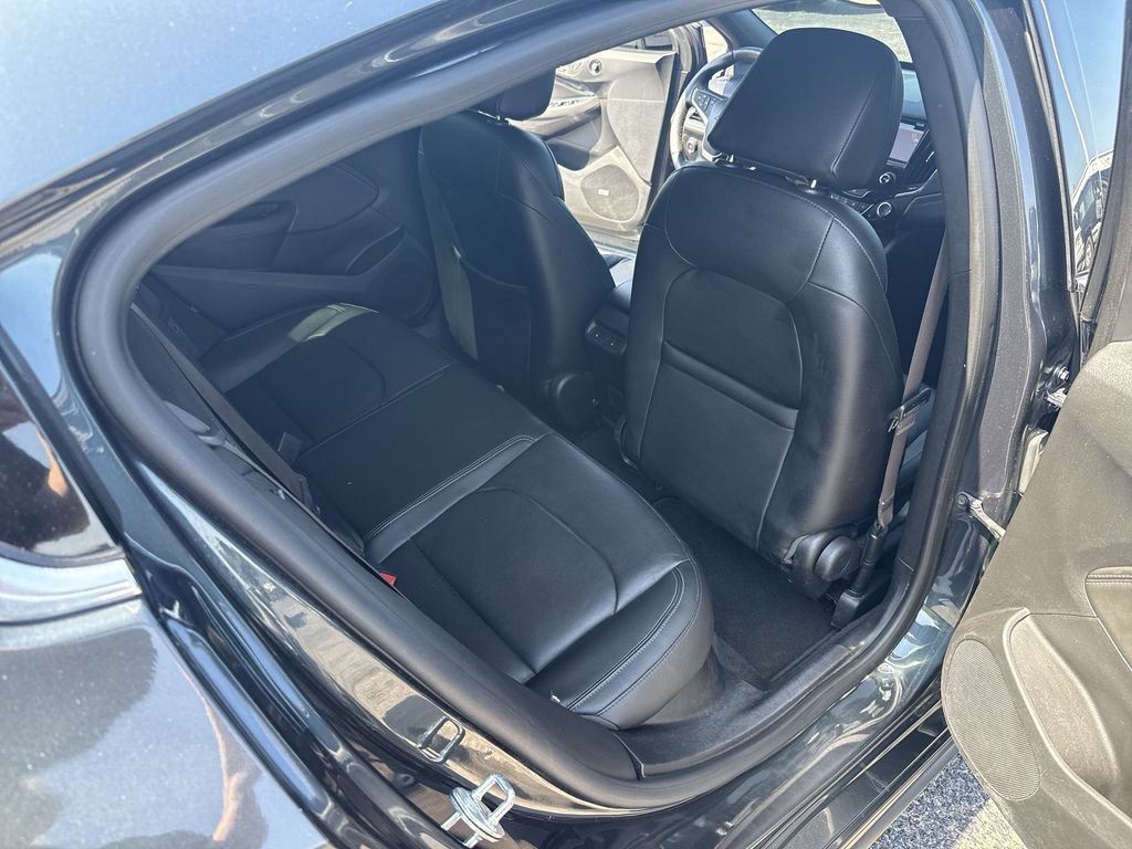 Certified 2017 Chevrolet Cruze Premier FWD image 34