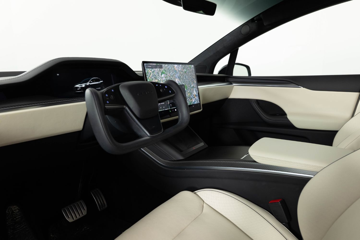Used 2024 Tesla Model X Plaid AWD/4WD image 12