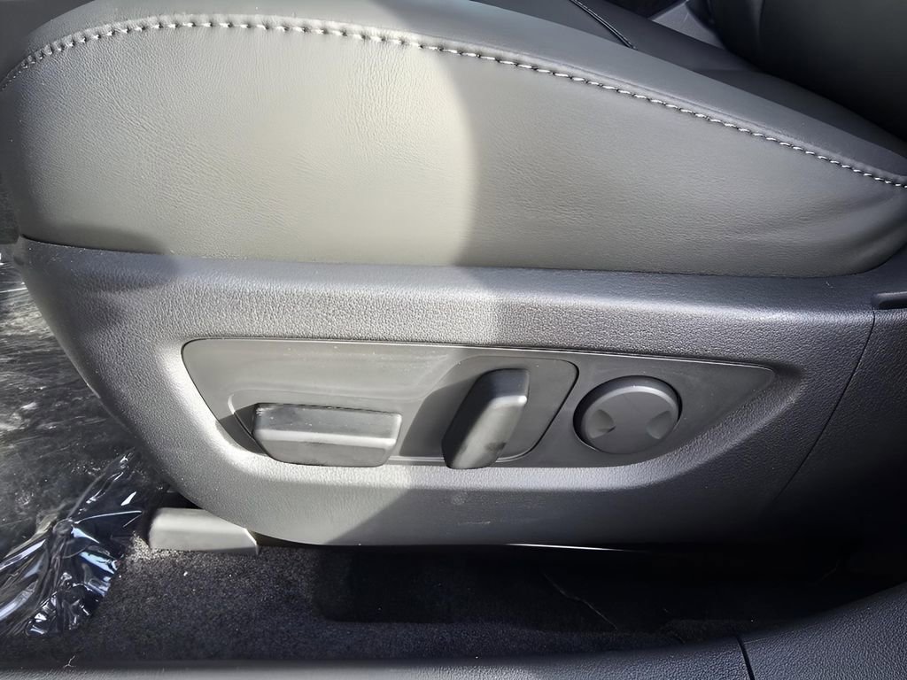 New 2026 MAZDA CX-30 AWD 2.5 S w/ Select Sport Pkg image 16