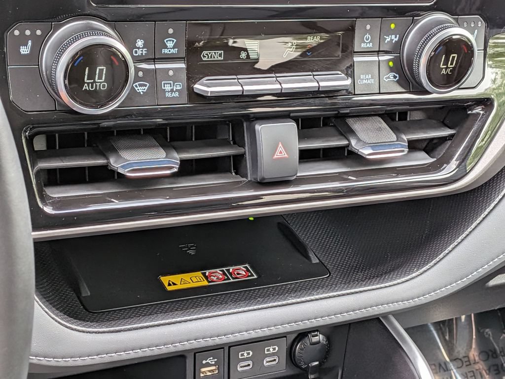 Used 2026 Toyota Highlander XLE AWD/4WD image 26