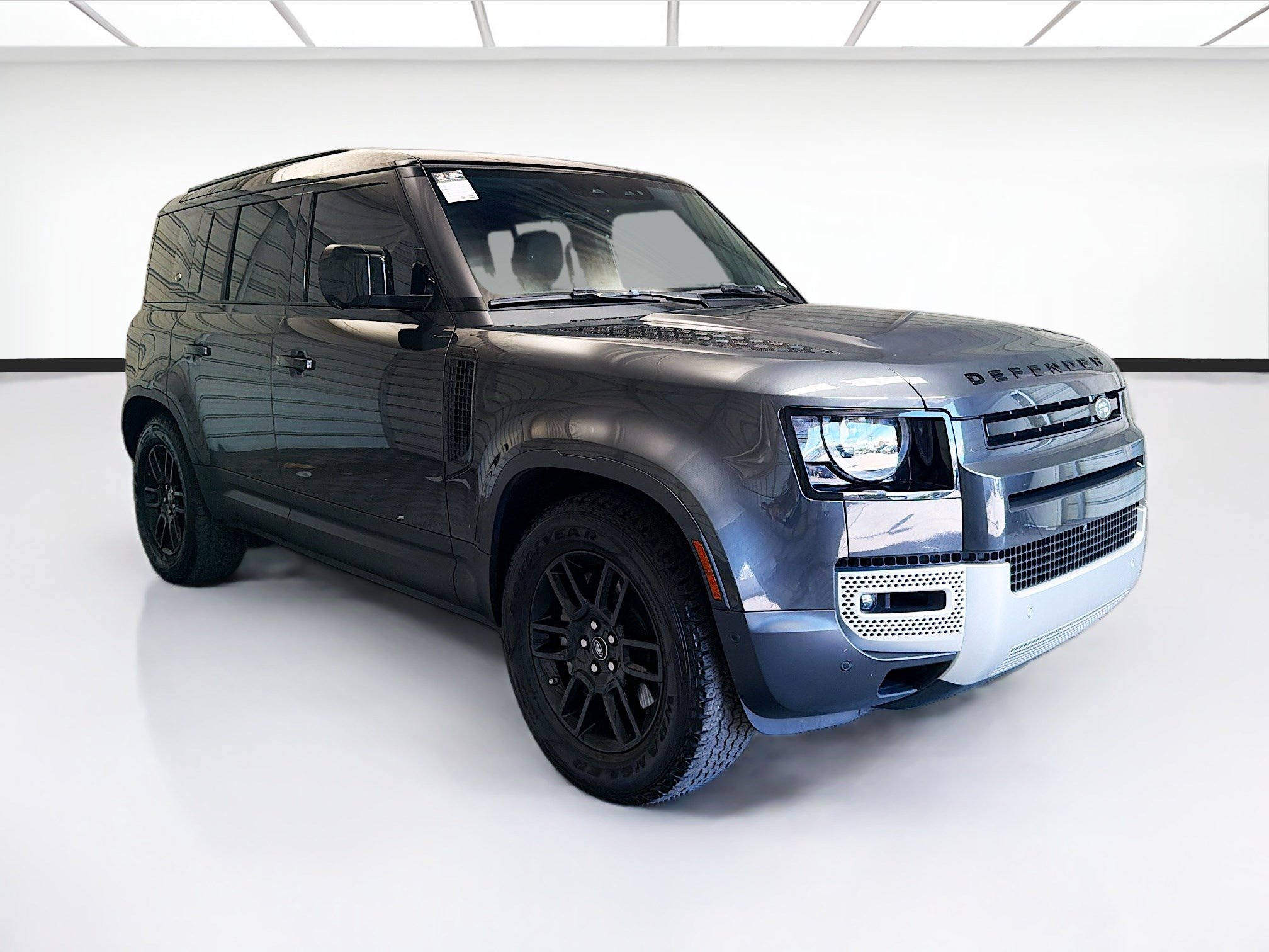 Used 2021 Land Rover Defender 110 SE AWD/4WD image 3