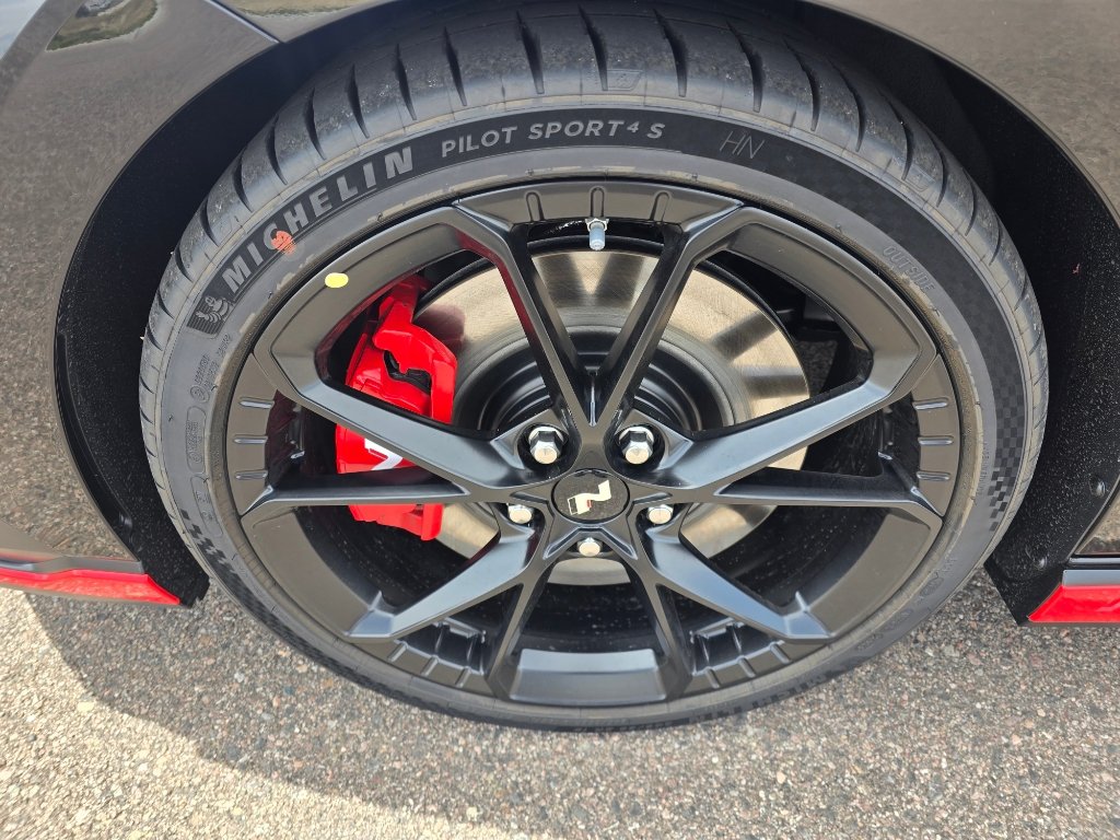New 2026 Hyundai Elantra N FWD image 9