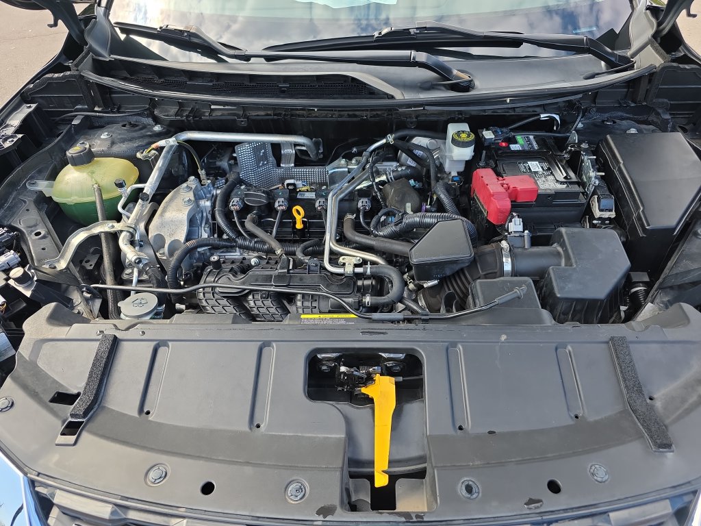 Used 2021 Nissan Rogue S FWD image 12