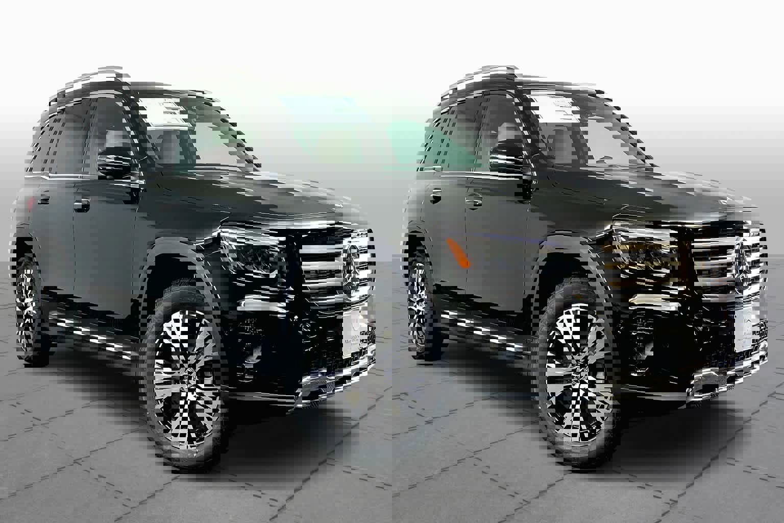 New 2025 Mercedes-Benz GLB 250 4MATIC image 2