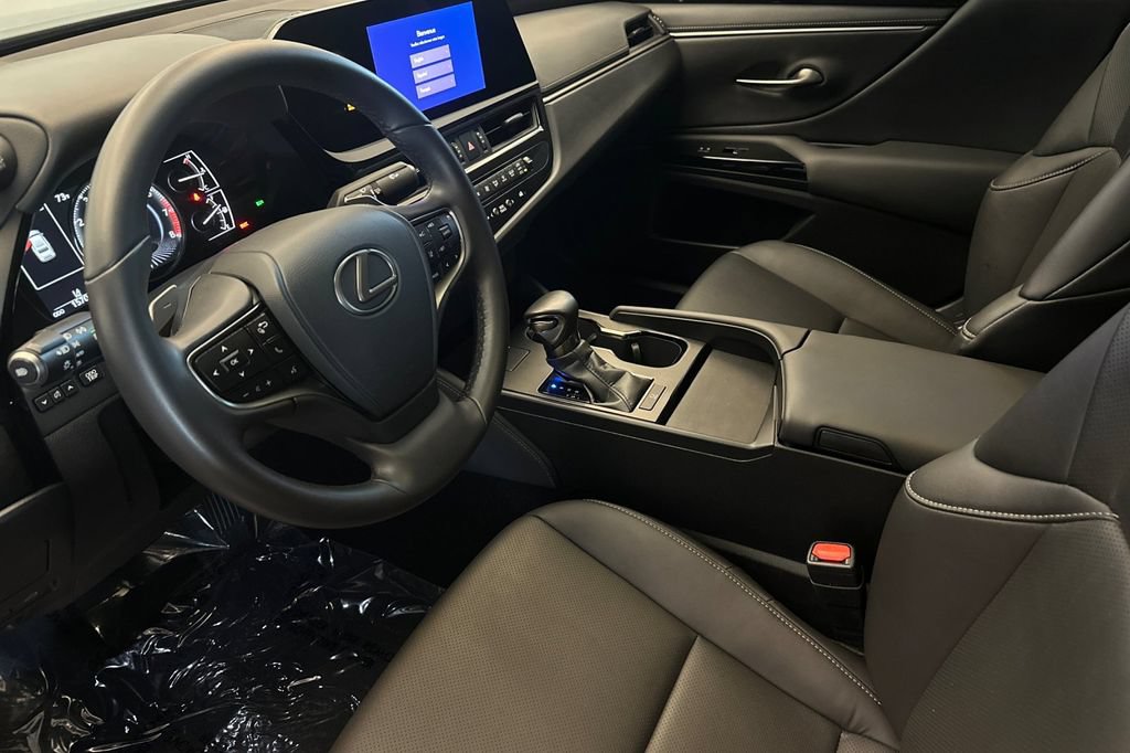 Certified 2025 Lexus ES 350 FWD image 10
