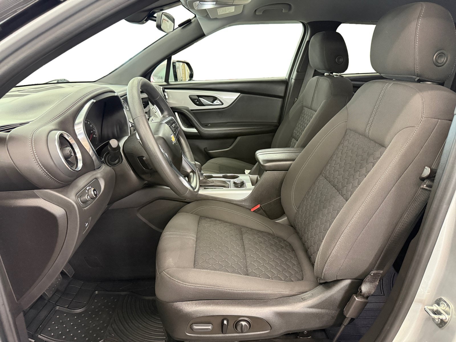 Used 2021 Chevrolet Blazer LT AWD/4WD image 9
