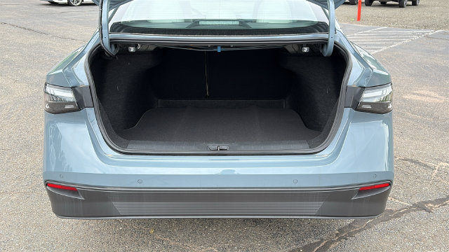 New 2026 Nissan Sentra SL w/ Floor Mat Package FWD image 26