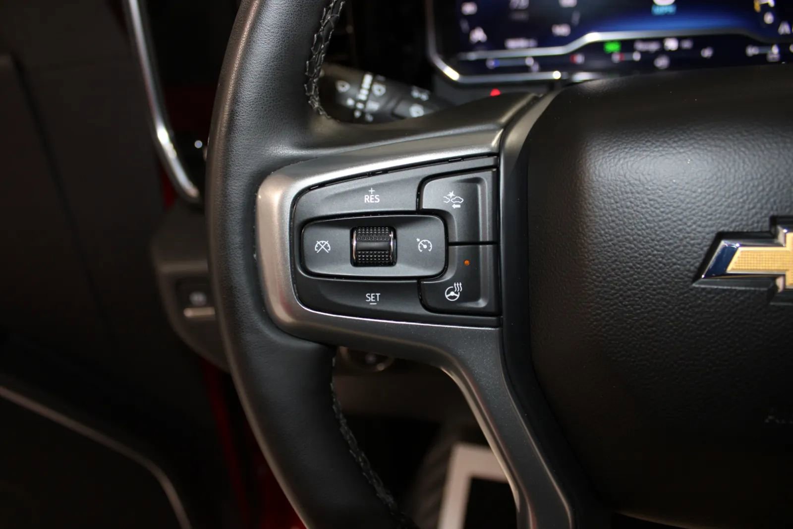 Used 2025 Chevrolet Silverado 1500 LT AWD/4WD image 27