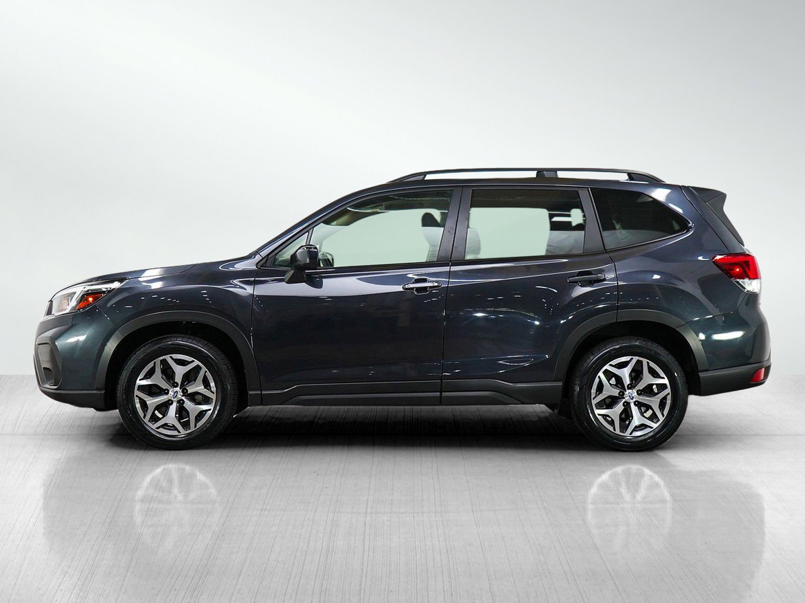 Used 2019 Subaru Forester Premium image 2