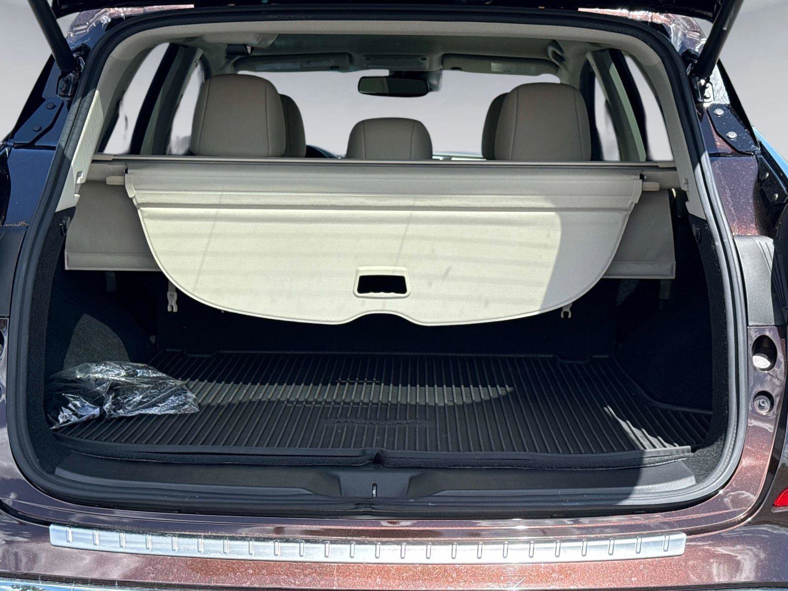 Used 2022 Nissan Murano SL w/ Cargo Package image 12