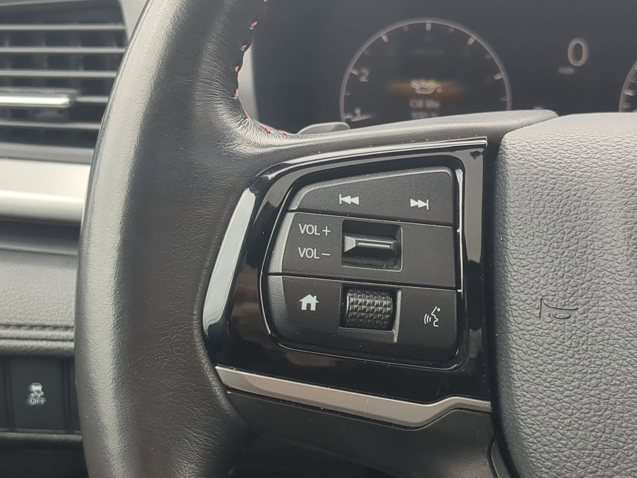 Used 2025 Honda Odyssey Sport-L image 21