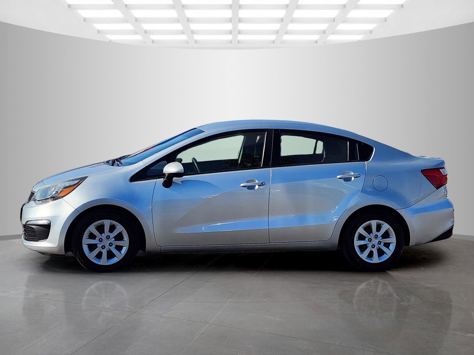 Used 2017 Kia Rio LX image 9