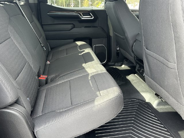 Used 2023 Chevrolet Silverado 1500 LT AWD/4WD image 12