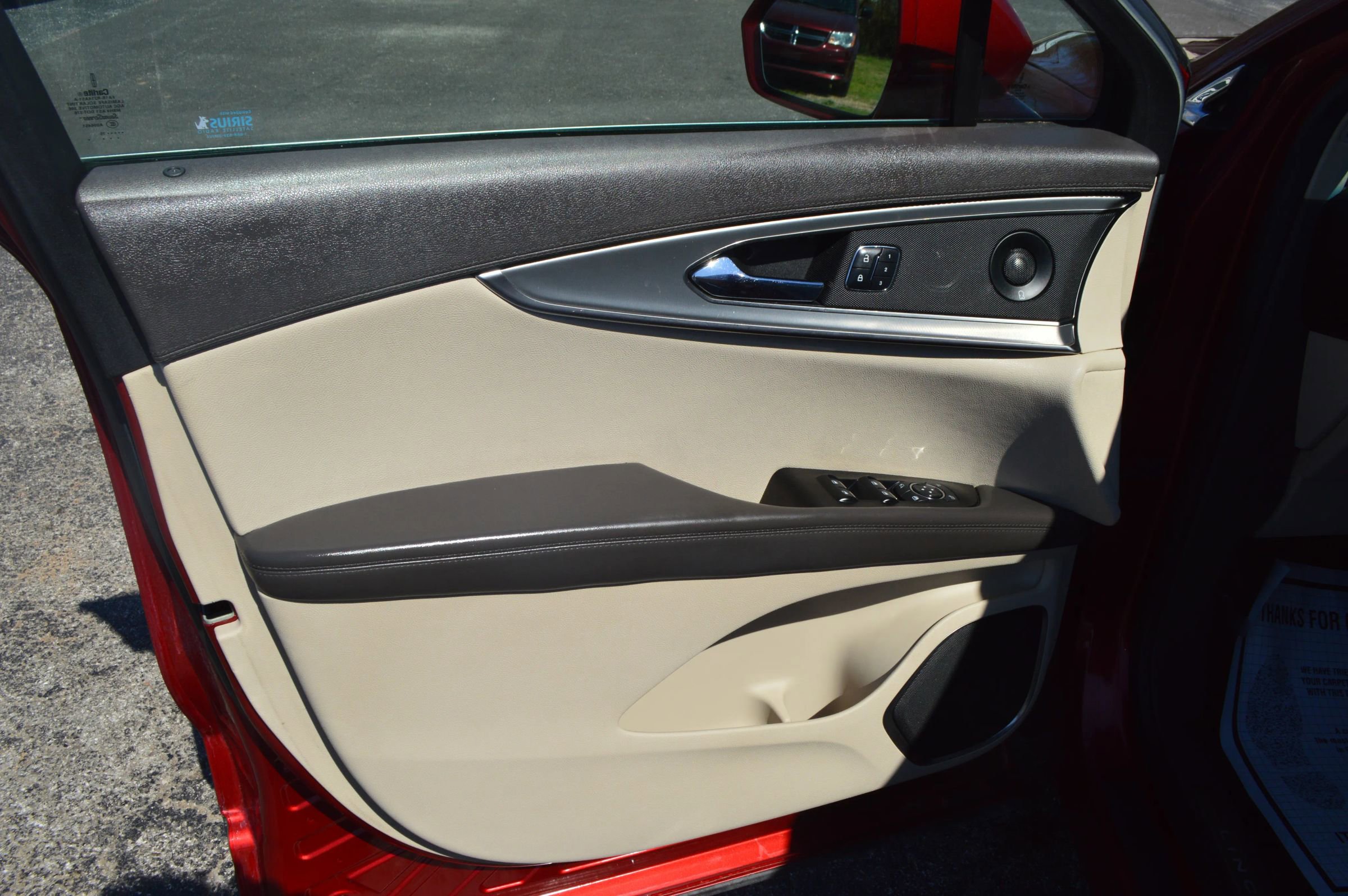 Used 2016 Lincoln MKX Reserve w/ Technology Package image 13