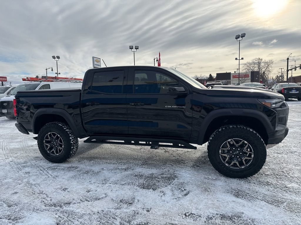 Used 2024 Chevrolet Colorado ZR2 w/ Technology Package image 6