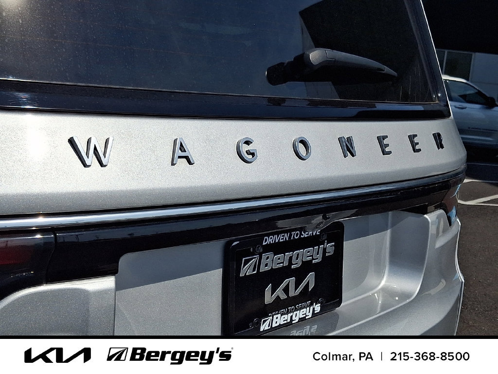 Used 2024 Jeep Wagoneer 4WD w/ Premium Group I image 32