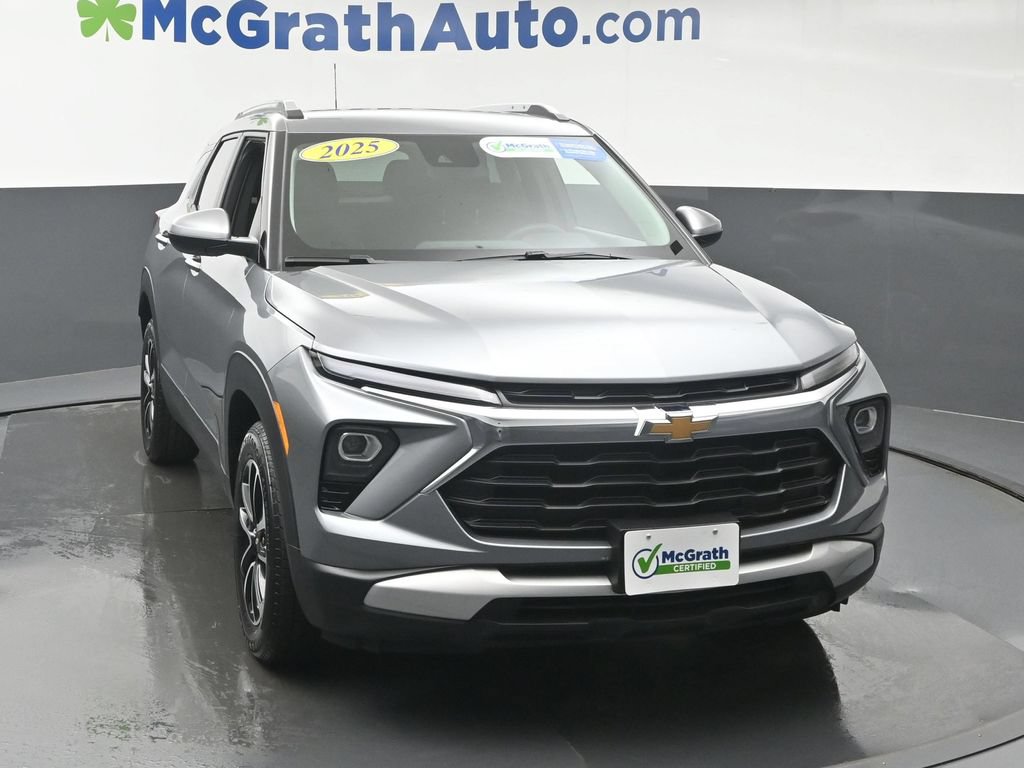Used 2025 Chevrolet TrailBlazer LT AWD/4WD image 5