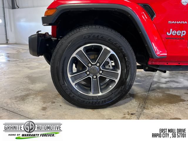 Used 2023 Jeep Wrangler Unlimited Sahara AWD/4WD image 26