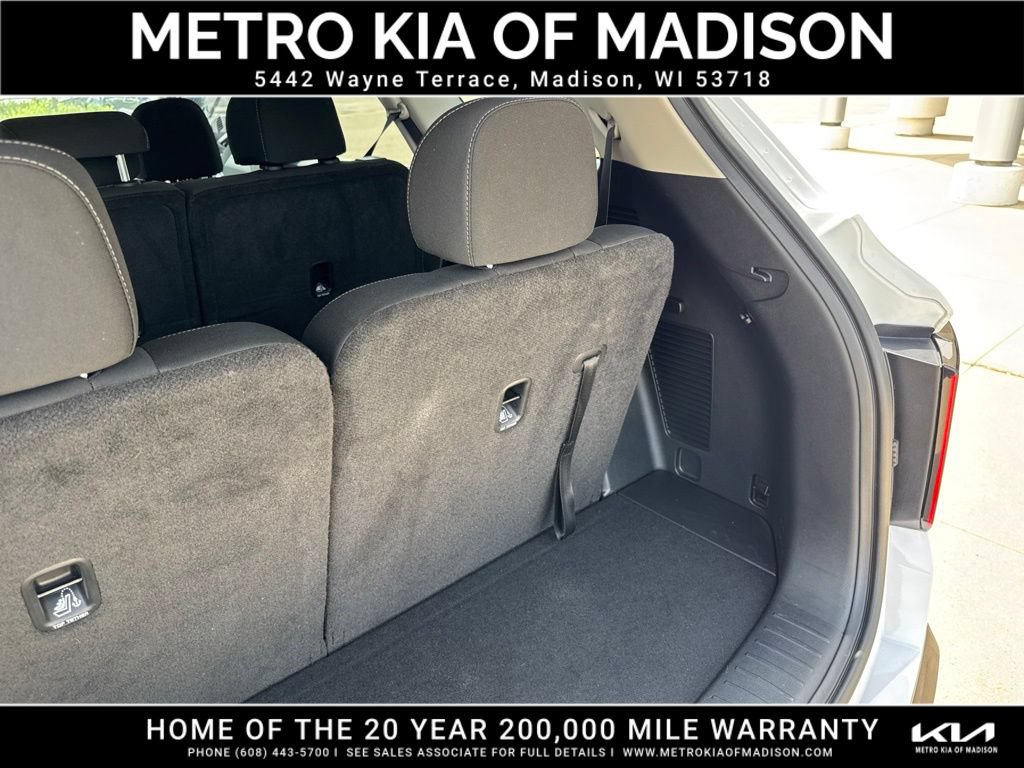 Used 2025 Kia Sorento LX FWD image 32