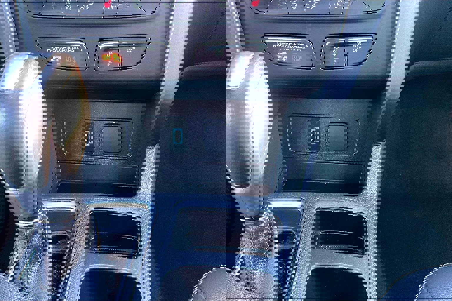 Used 2019 Ford Escape SEL image 24