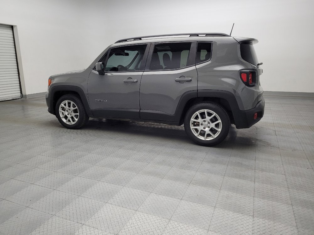 Used 2021 Jeep Renegade Latitude image 3
