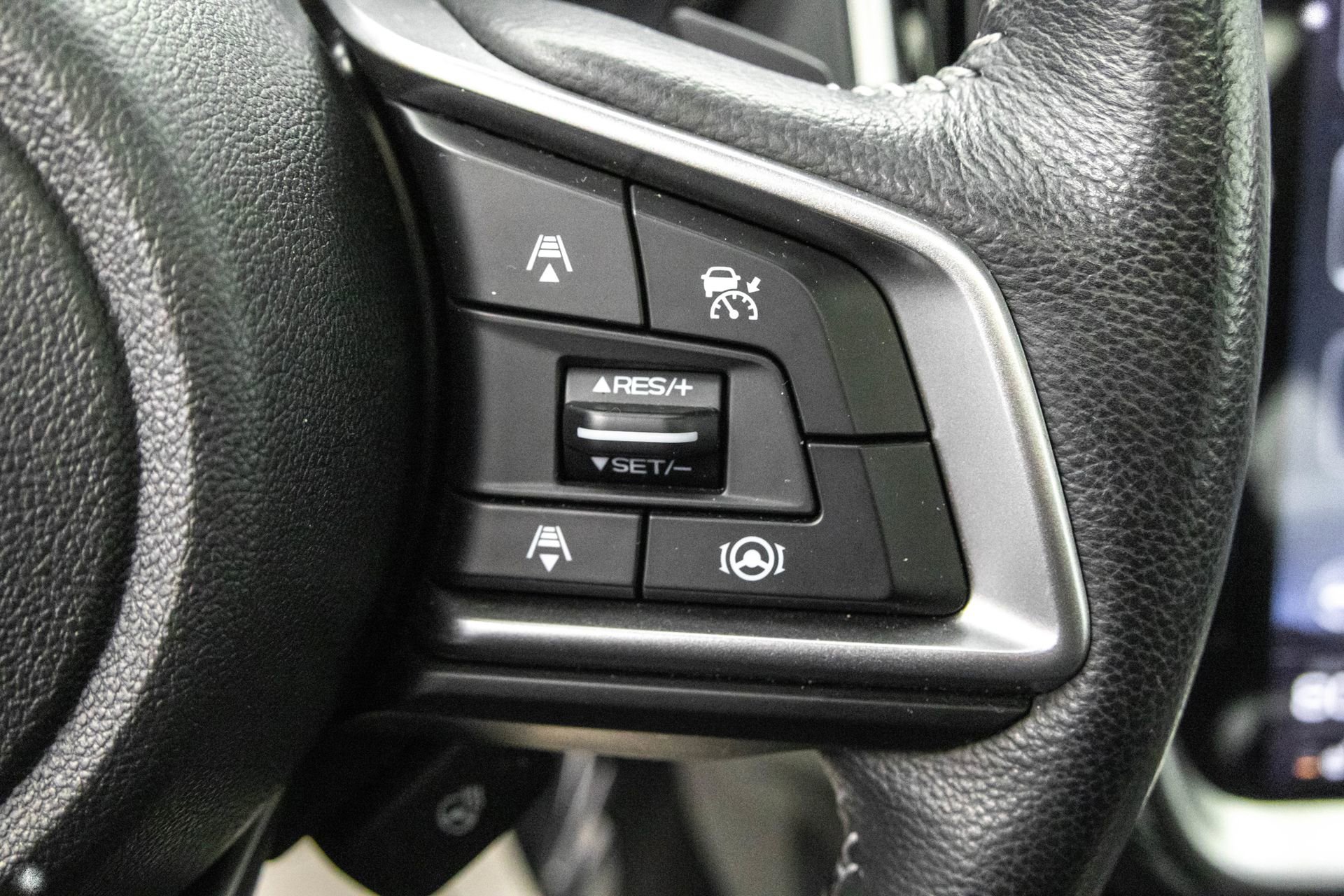 Used 2022 Subaru Legacy Limited image 22