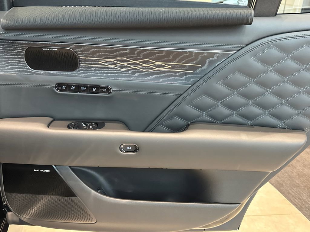 New 2026 Genesis G90 3.5T Prestige image 13