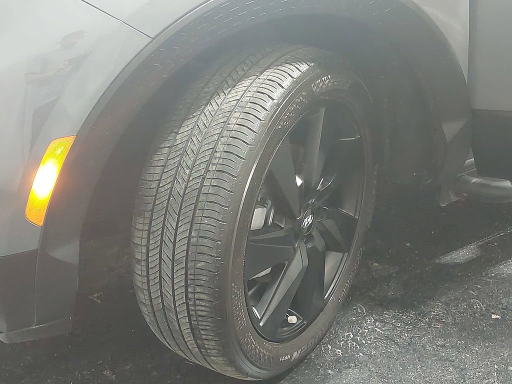 Used 2024 Hyundai Santa Cruz Night image 60