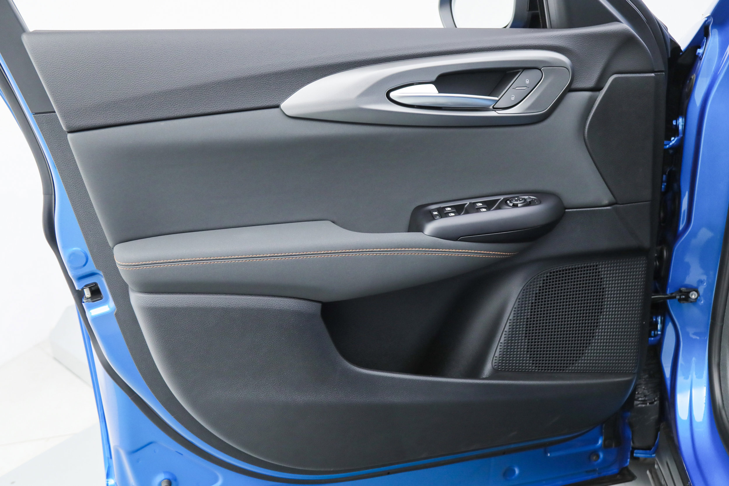 New 2026 Alfa Romeo Tonale Sprint w/ Black Premium Package image 16